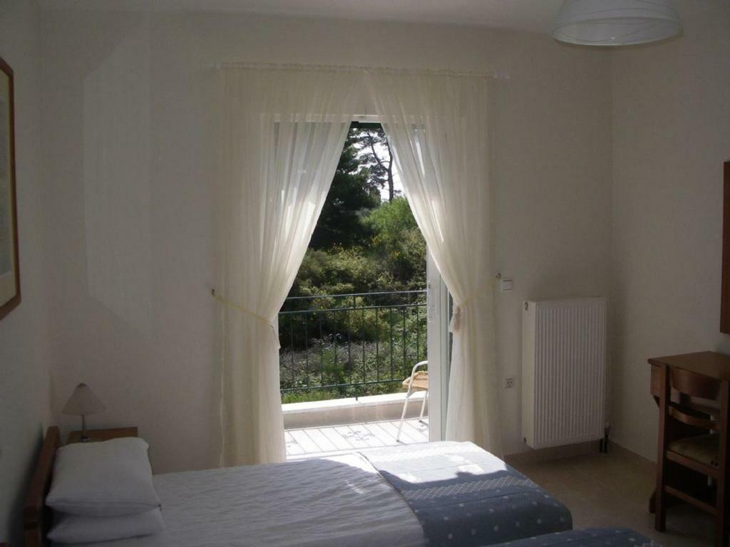 Villa Amelia Μεταξάτα Εξωτερικό φωτογραφία